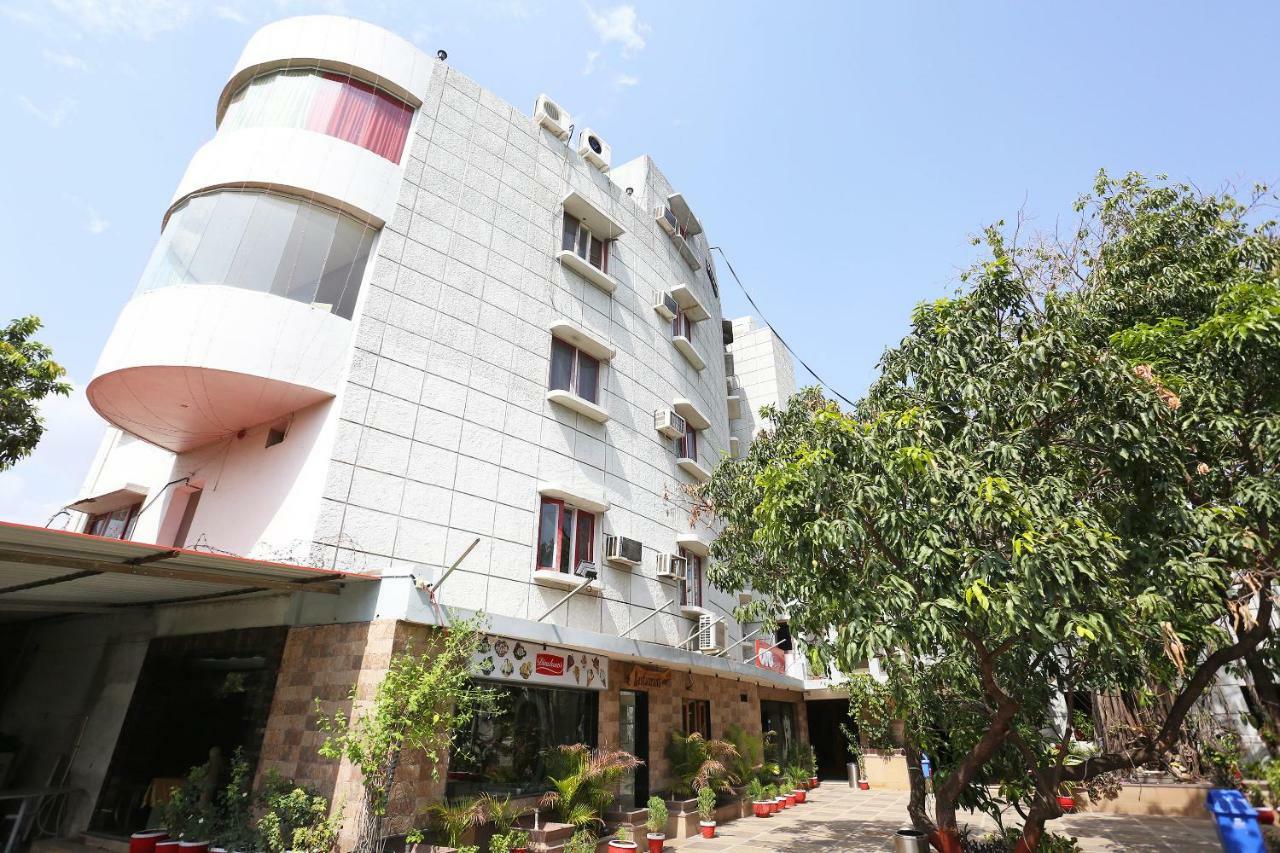 Oyo 29724 Hotel Kokila Resort ジャバルプル エクステリア 写真
